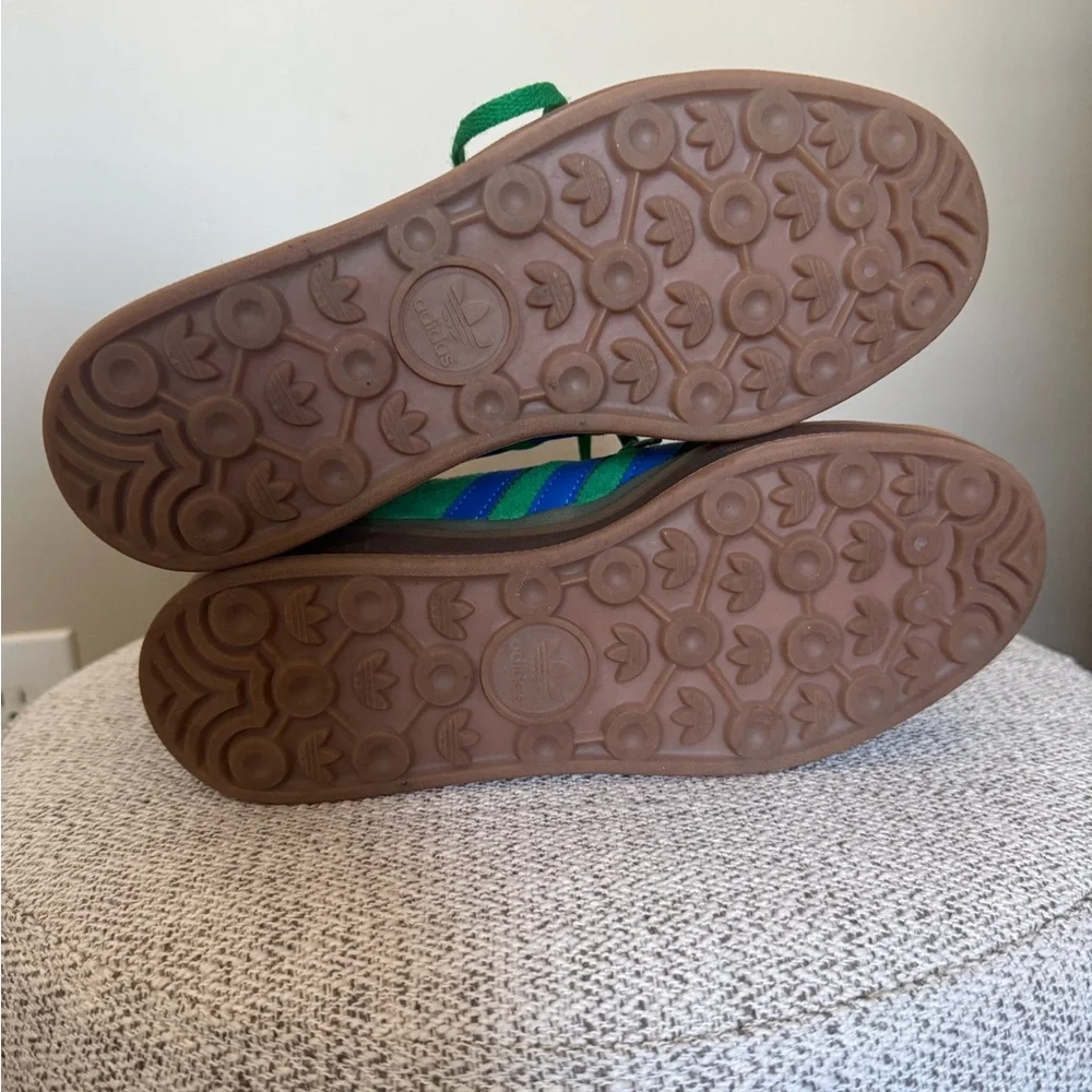 Adidas Gazelle Green with Blue Stripes - Picture 5 of 5